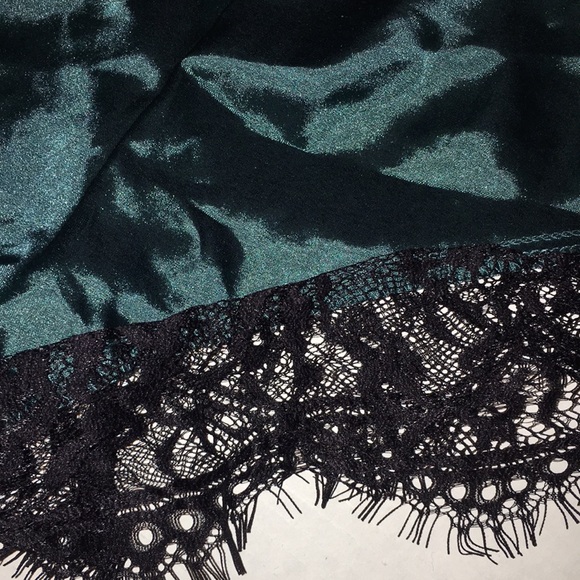 Green satin and black lace Pajama Bottoms - Picture 2 of 4